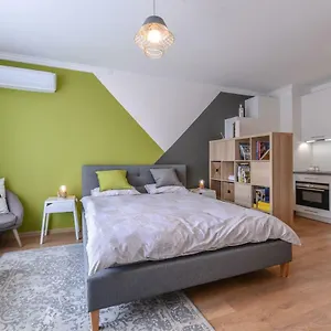 https://the-spot-fully-equipped-central-modern-studio.sofiahotelsbg.com